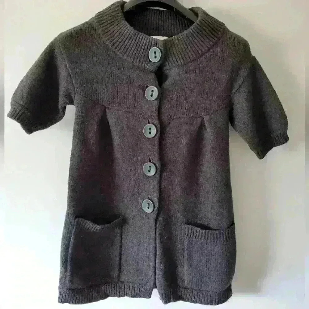 VINCE short sleeve grey wool blend sweater. Size  XS